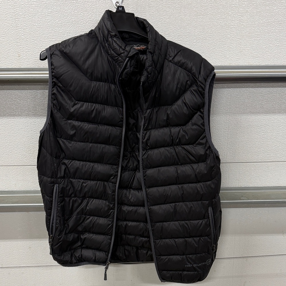 Free country Men's Black Puffer Vest